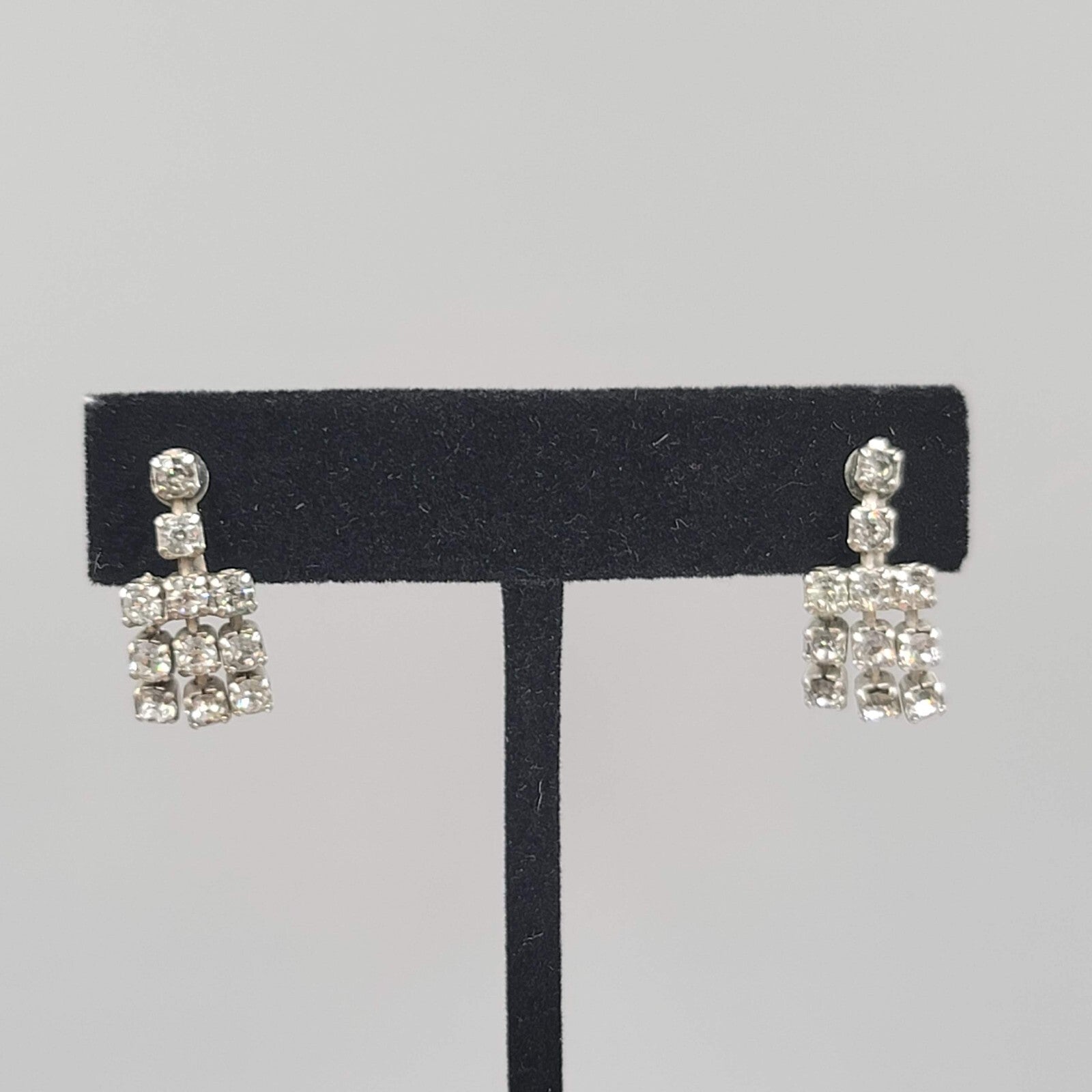 Vintage Dangle Rhinestone Clip on Earrings Silver tone Screw Back 3/4"