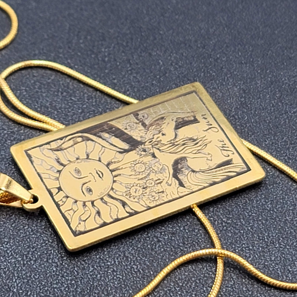 The SUN Tarot Card Pendant Necklace Major Arcana Gold tone 18”.