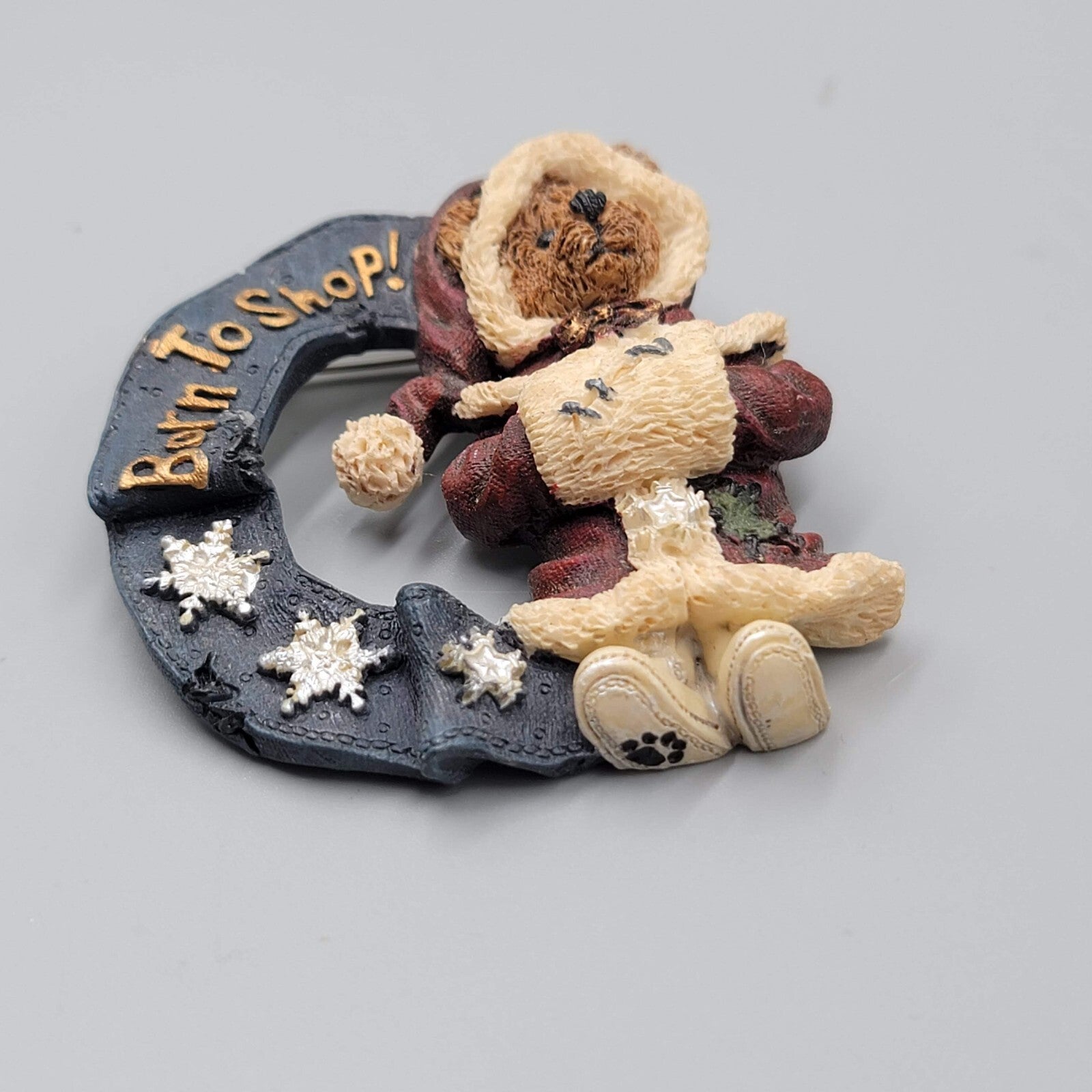 Boyds Bears Born to Shop Christmas Brooch Resin Pin 2.25"