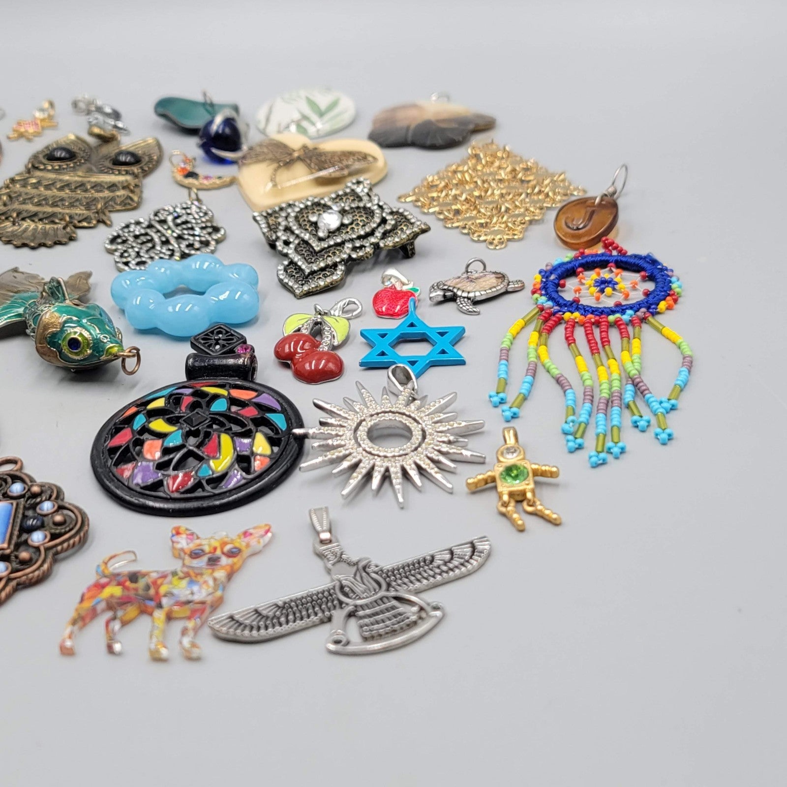 All FUN Modern Pendant Lot of 40 Animals Art Funky Statement Various Styles