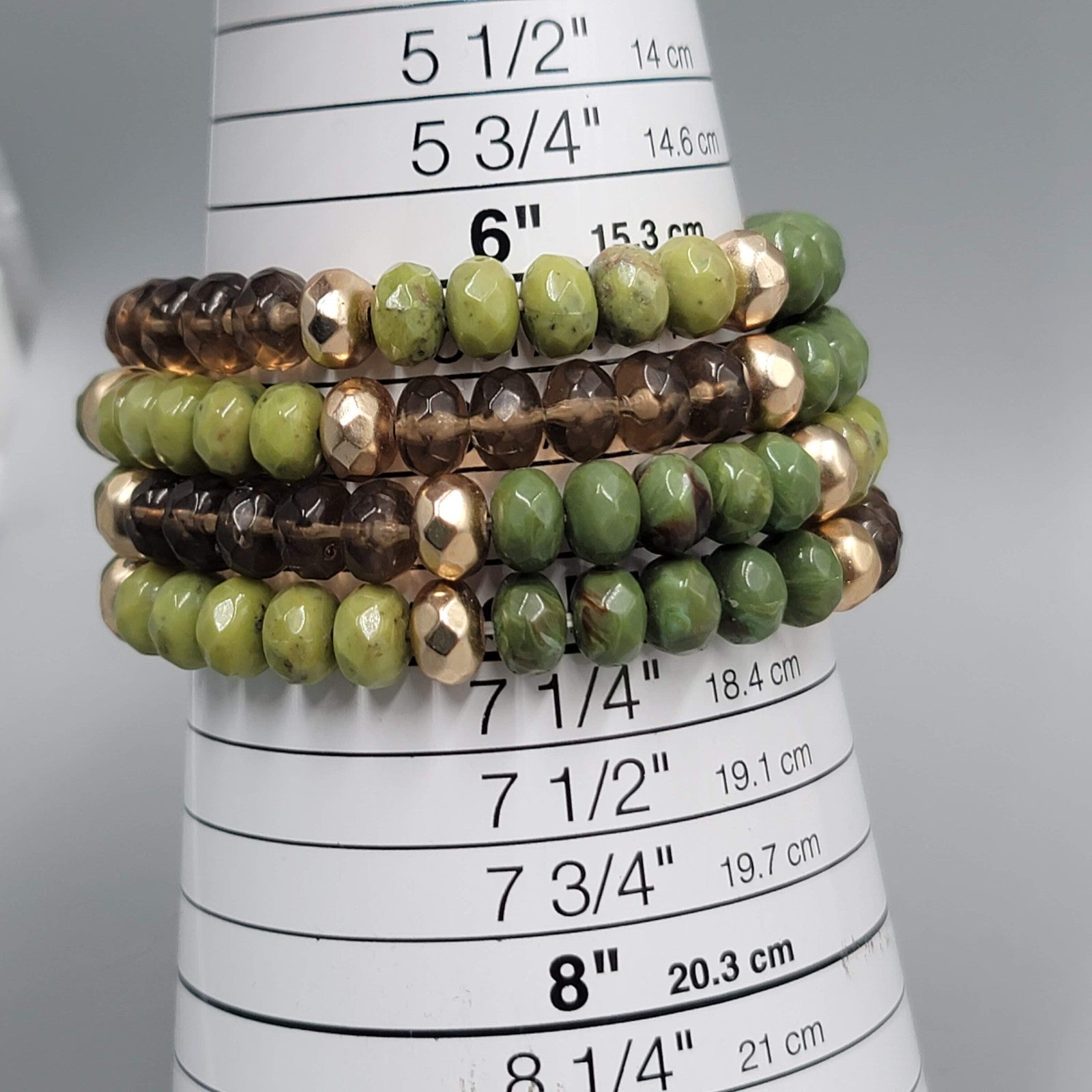 Green Embossed Bead Bracelet 4 Strands Elastic 7"