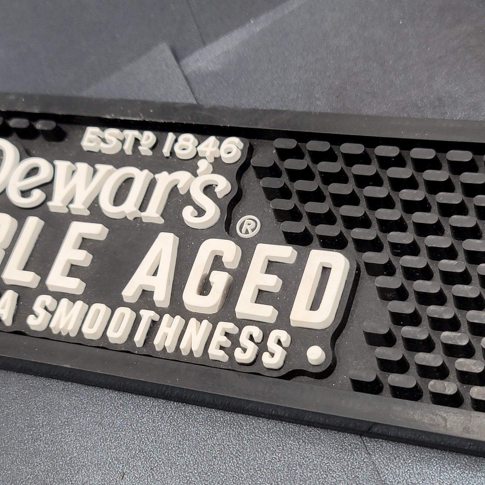 Dewars Double Aged Scotch Whisky Bar Mat Spill Drip Runner Stopper 20"