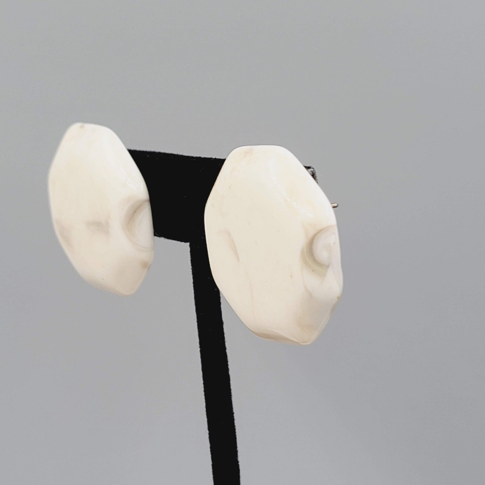 Vintage Pierced Earrings White Gray Marble Look Octagon Drop 1.25"