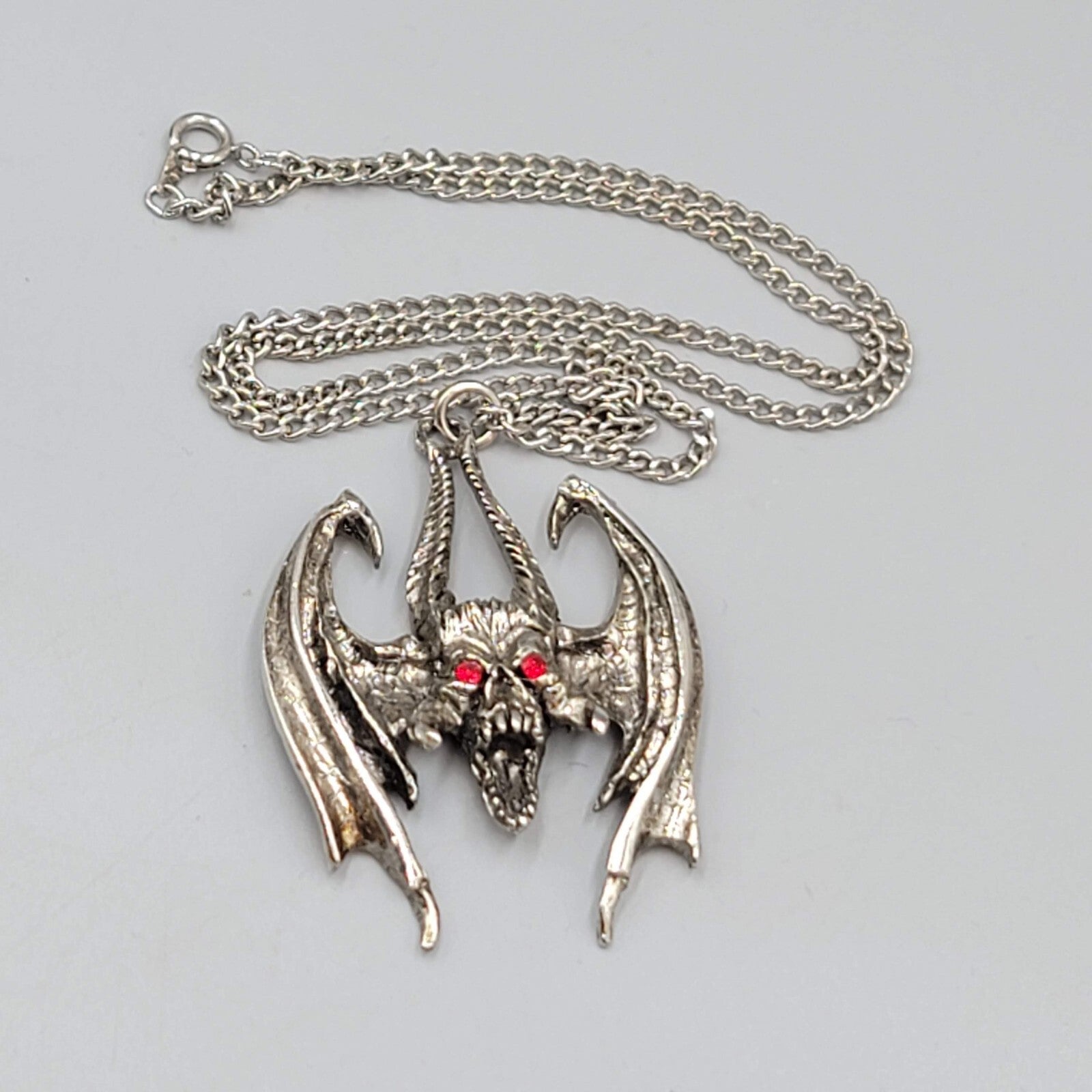 Vintage Red Eye Demon Necklace Silver tone Chain Metal Rocker Goth 20"