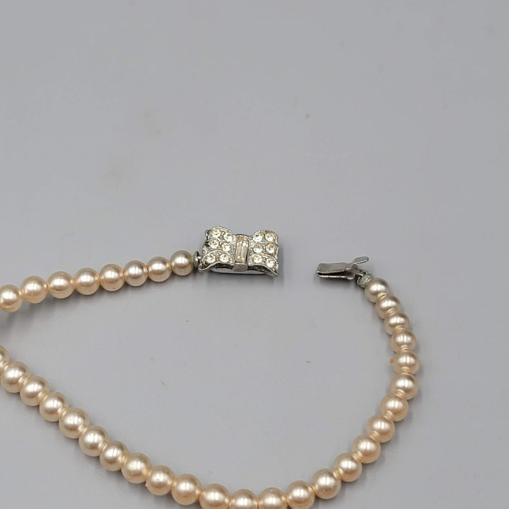 Vintage Faux Pearl Glass Bead Necklace Graduated Estate Costume Jewelry 16"