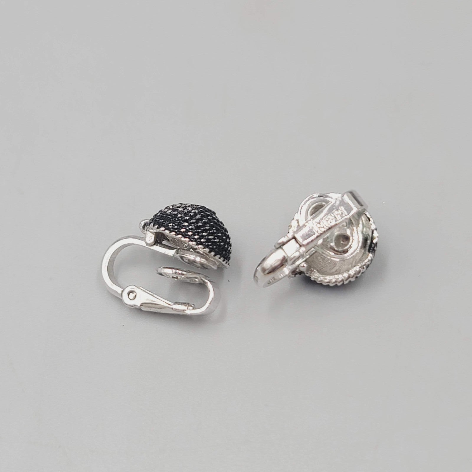 Vintage Trifari Black Stud Clip on Earrings Silver tone 1/2"
