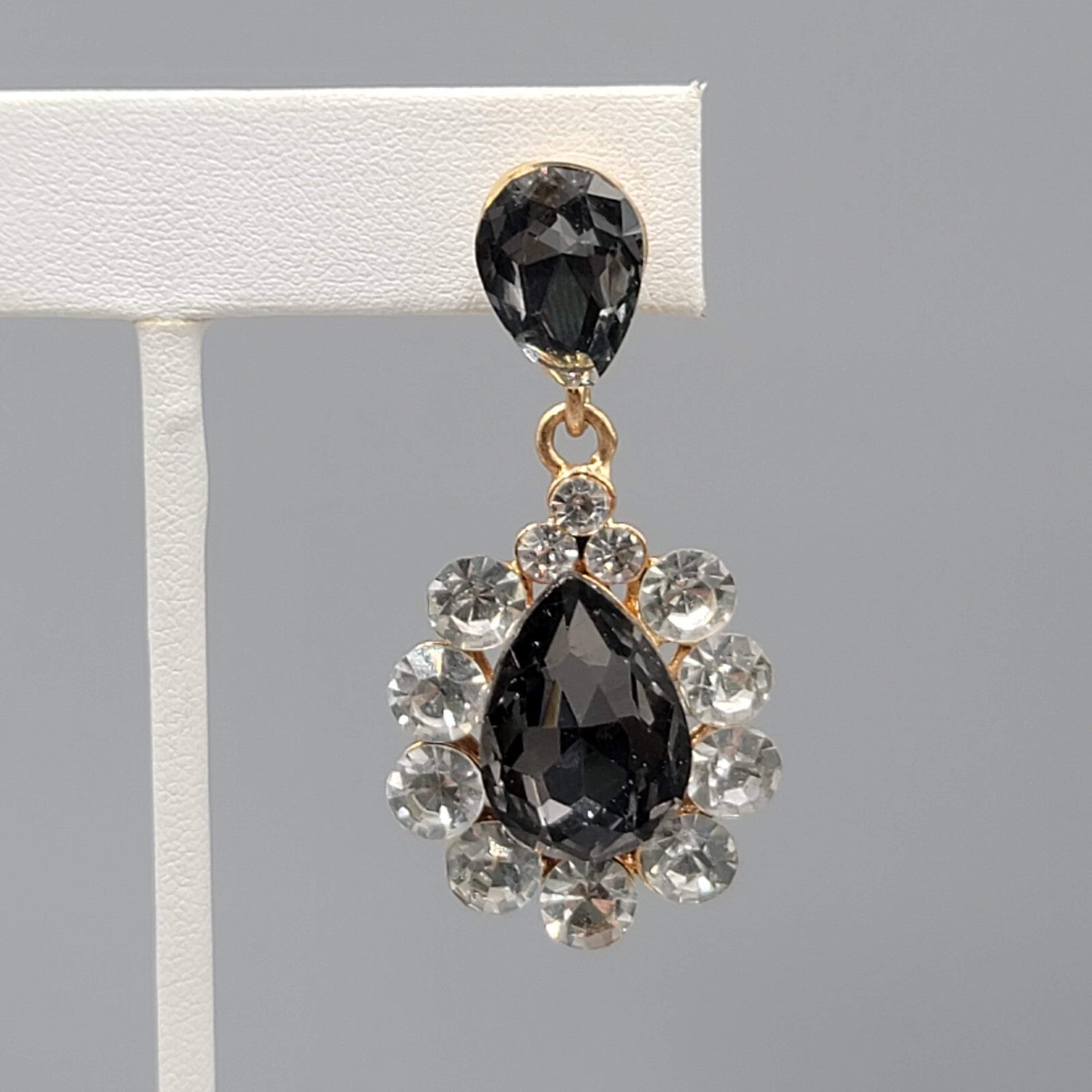 Gray Teardrop Glass Pierced Earrings Gold tone Dangle 2"