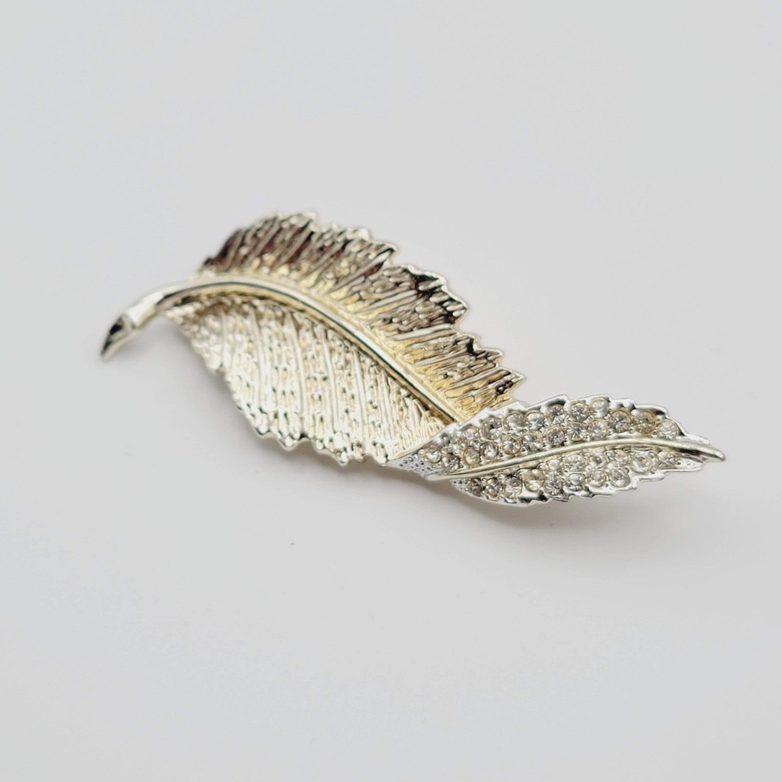 Vintage Sarah Cov Feather Rhinestone Brooch Light Gold tone 3 in