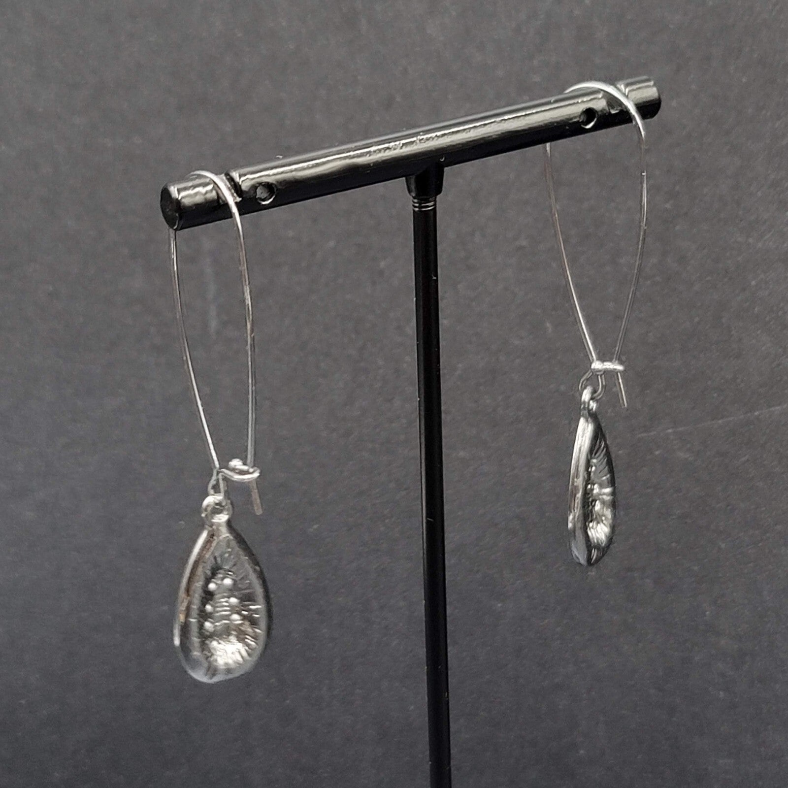 Pierced Earrings Gun Metal Gray Rhinestone Teardrop Sparkly! 2.25"