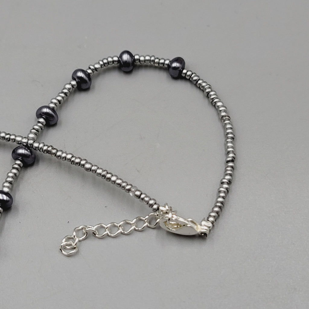 Black Hematite Beaded Necklace Silver Tone Circle Pendant Adjustable 18 Inch