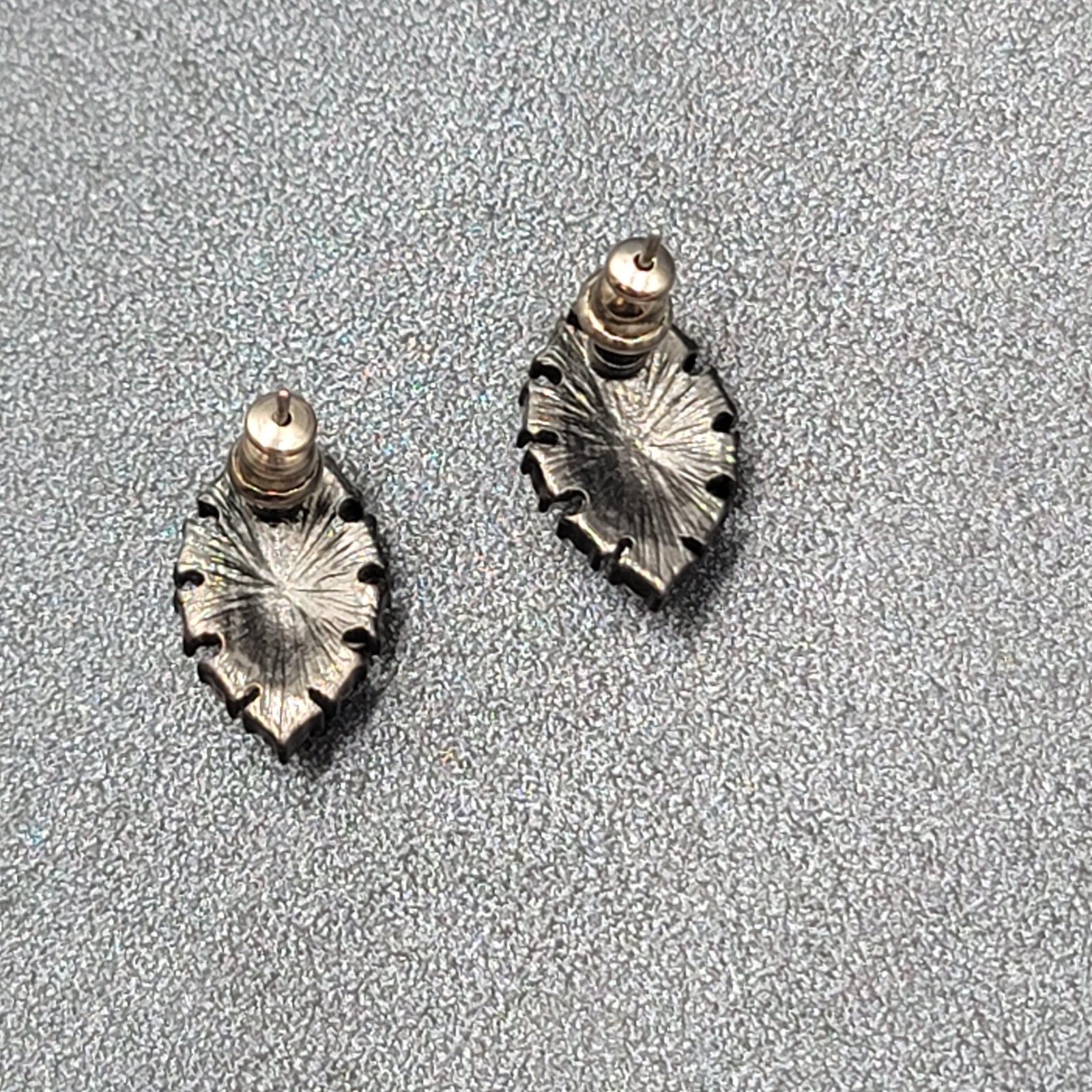 Pierced Earrings Black Metal Rhinestone Diamond Shape Studs 3/4"
