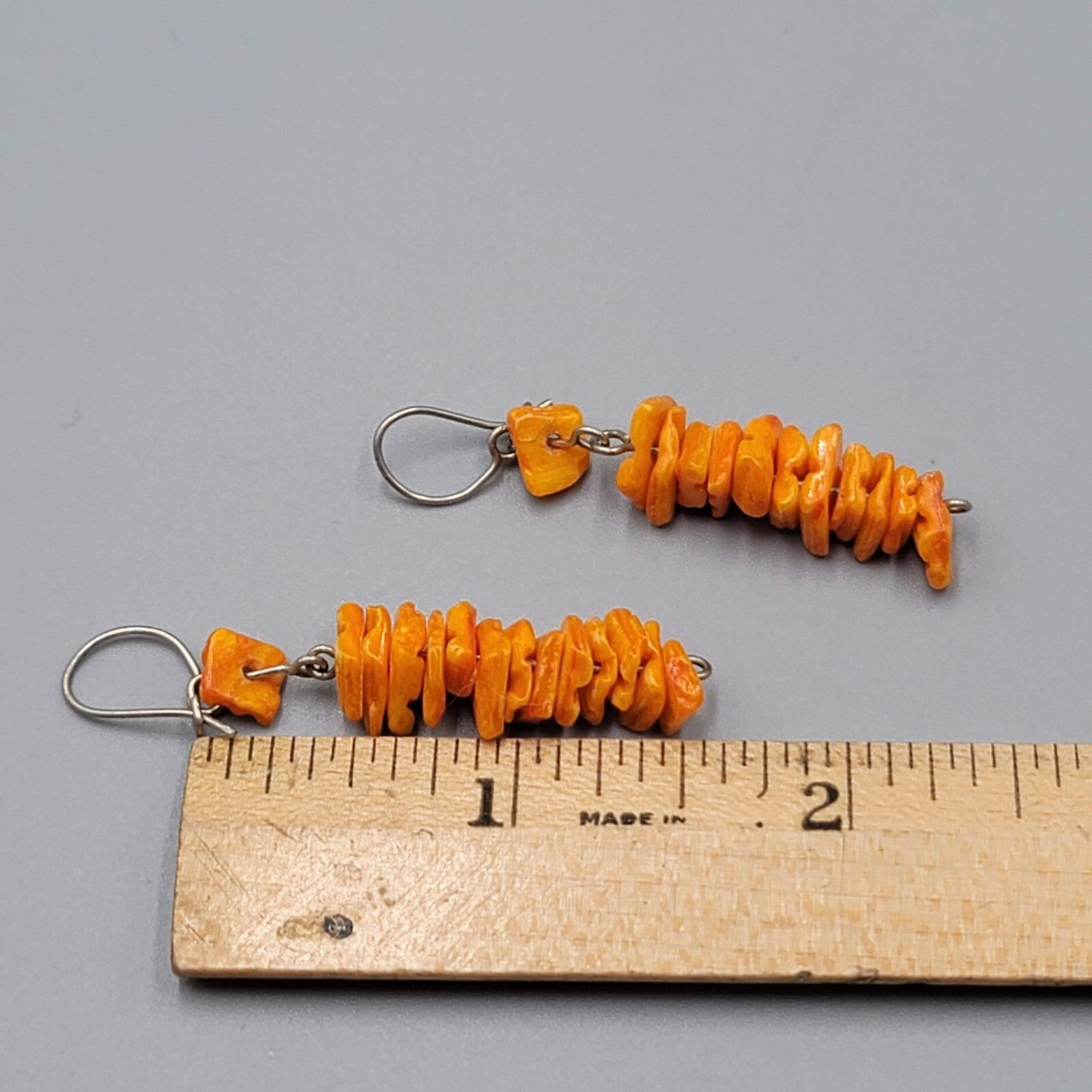 Vintage Orange Shell Chip Beads Pierced Earrings Silver tone Dangle 1.5"