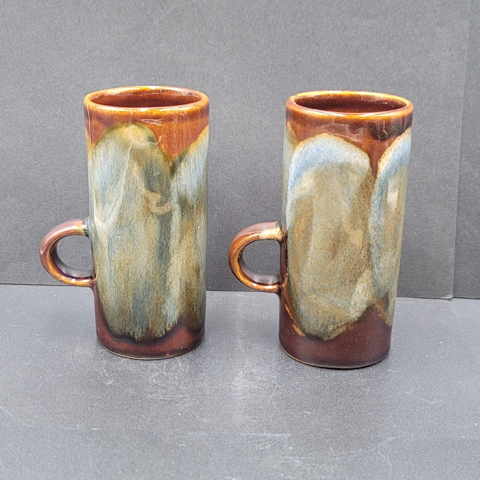 Vintage TWO Caffe D'Vita Stoneware Glazed Cappuccino Espresso Mugs 4.5”H x 2”D