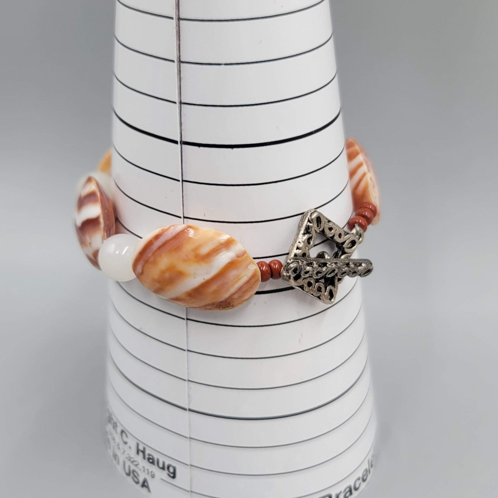 Real Seashell Bead Bracelet Summer Beach Theme Toggle Closure 6.75"