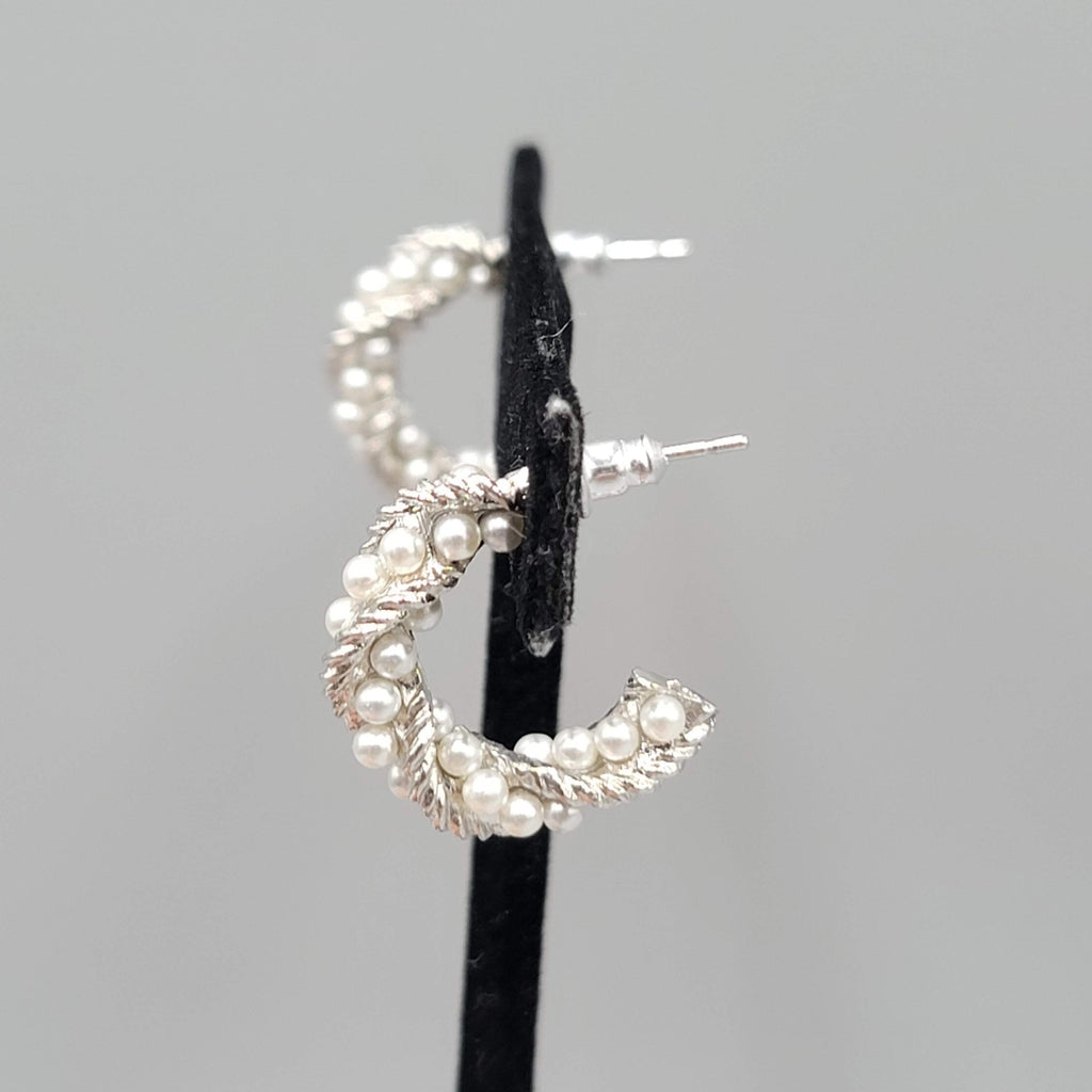 Twist Hoop Pierced Earrings White Bead Silver tone 7/8 in