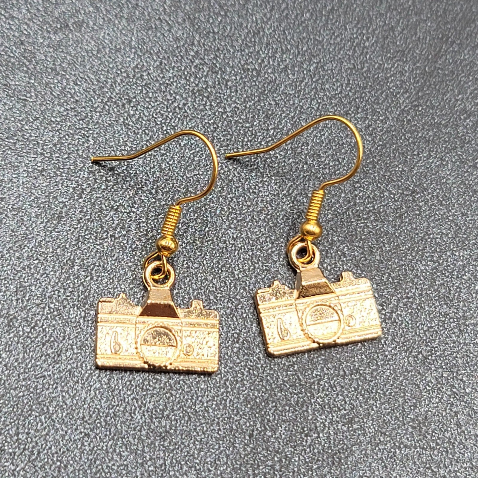 Retro Camera Pierced Earrings Gold tone Dangle 1/2"