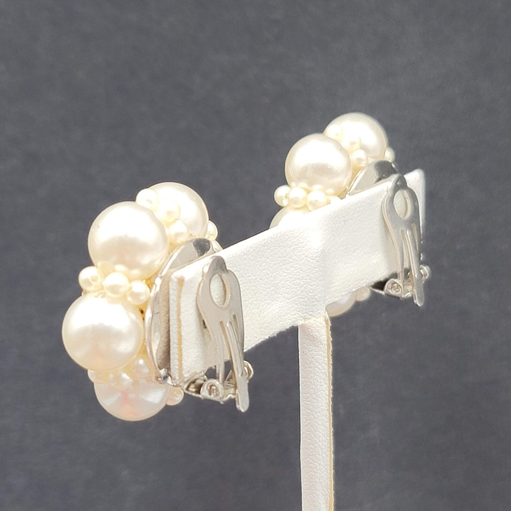 Vintage Clip on Earrings Gold tone Faux Pearl Cluster Flower 1 1/8" Lightweight