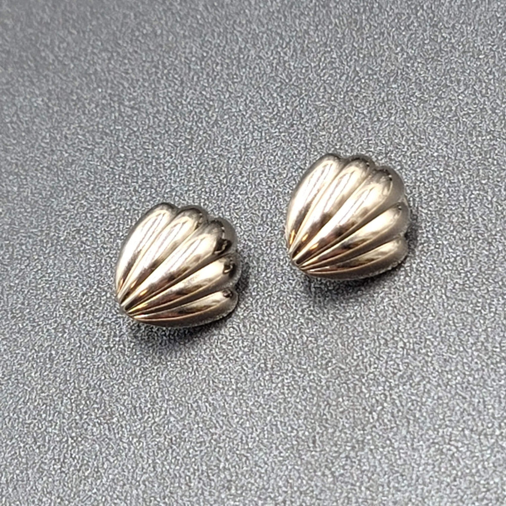 Vintage Clip on Earrings Silver tone Shell Studs  5/8"