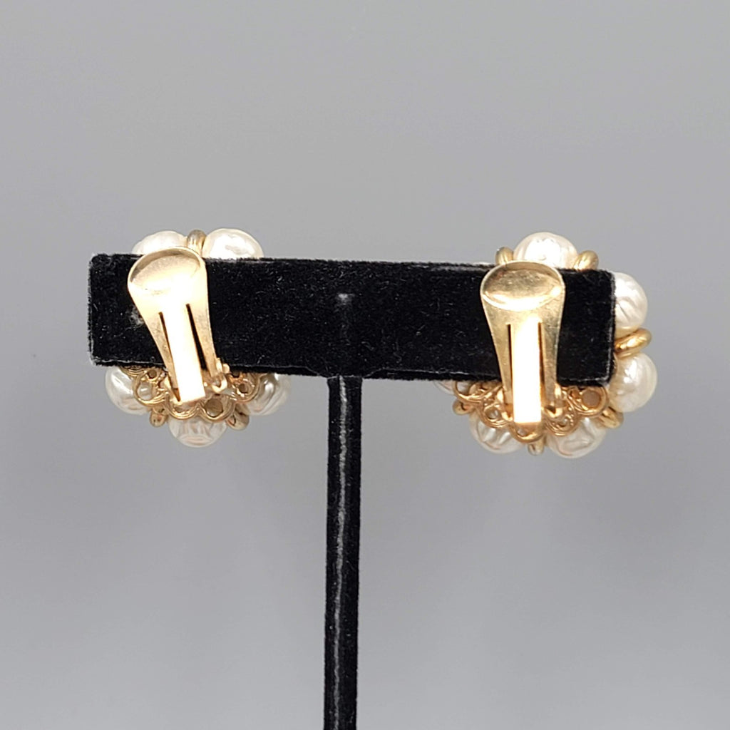 Vintage White Bead Flower Clip on Earrings Gold tone 1 1/8 in