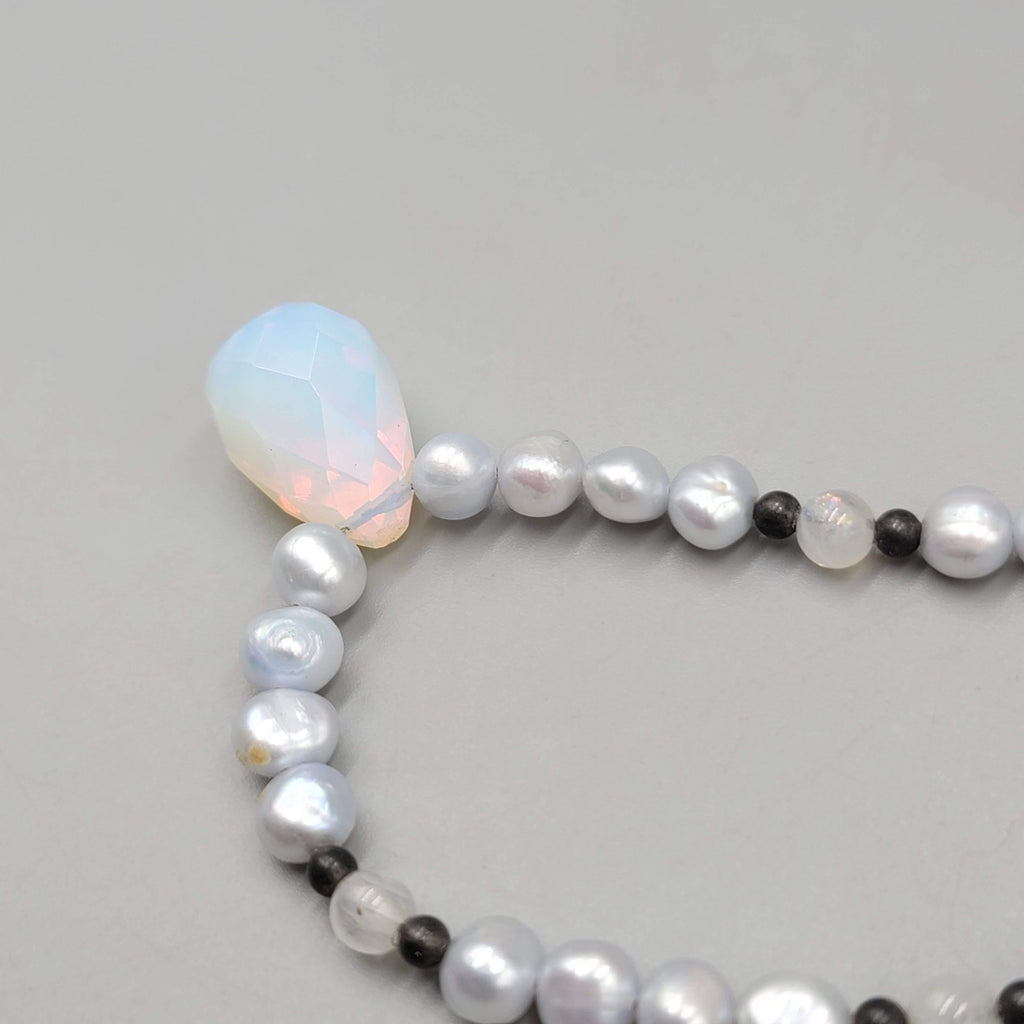 Pearl Bead Necklace Faceted Opalite Pendant Toggle Clasp 16"