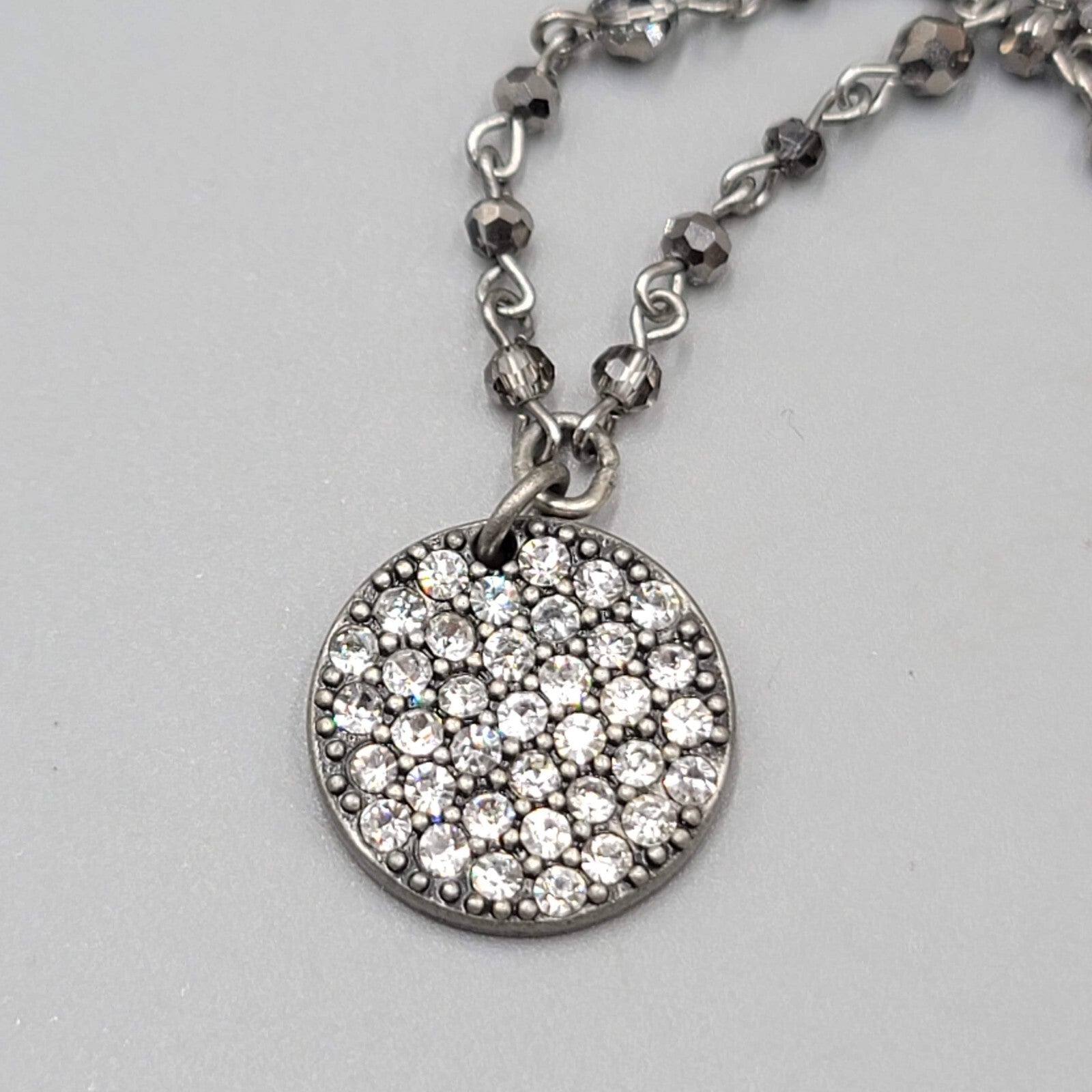 American Eagle Outfitters aeo Crystal Pendant Necklace Silver tone Chain 14"-16"