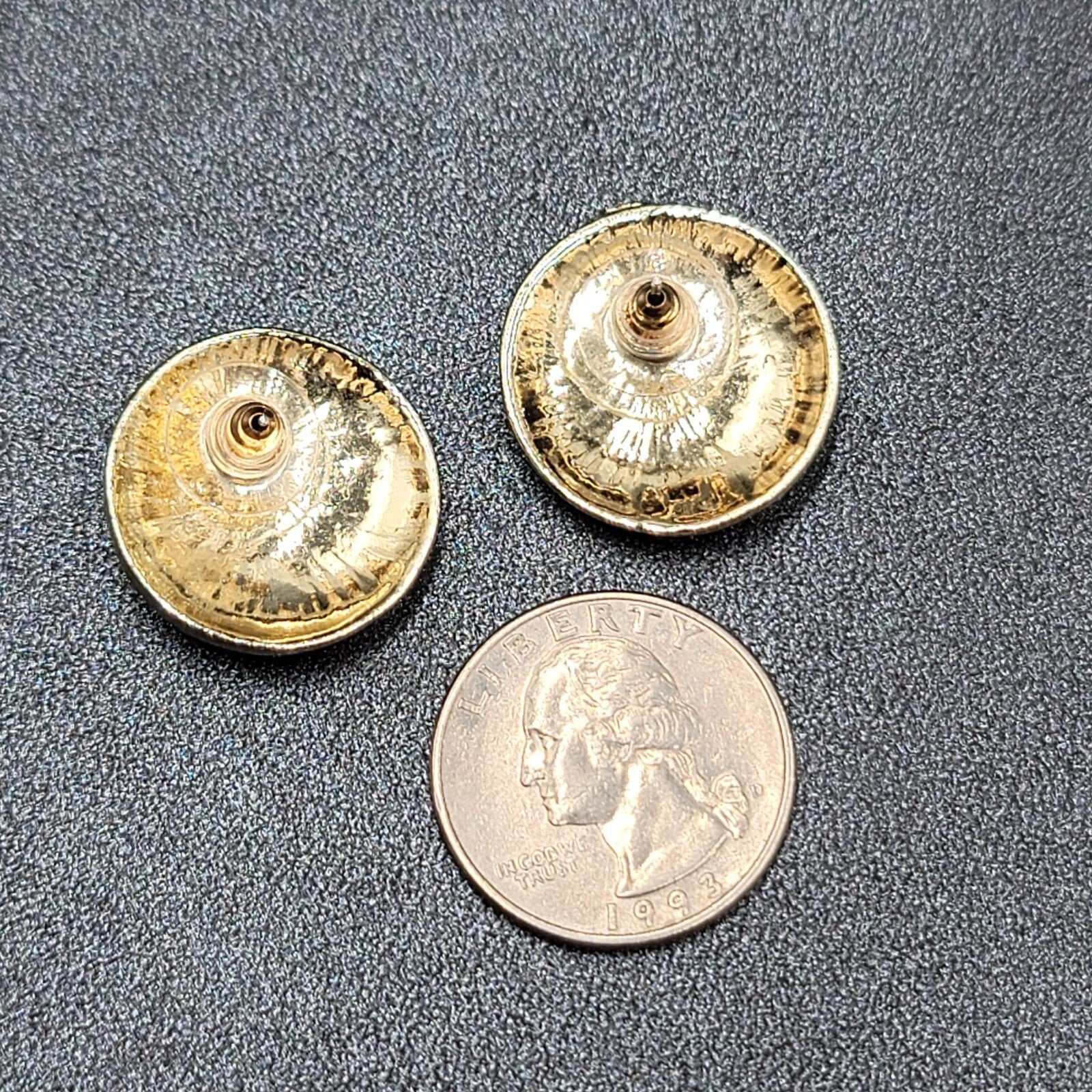 Vintage Pierced Earrings Light Peach Swirl Enamel Round Gold tone 7/8"