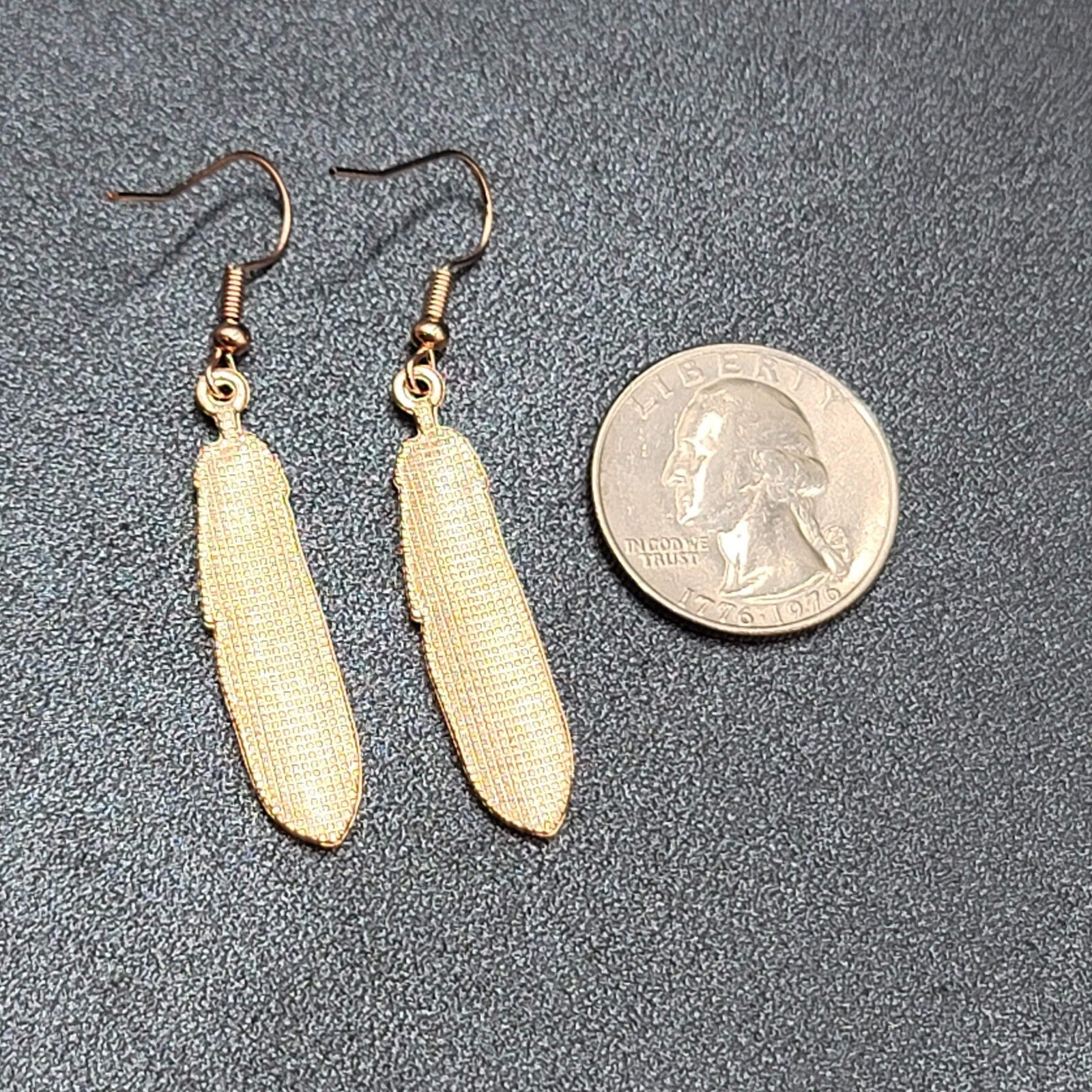Metal Feather Pierced Earrings Blue White Striped Gold tone Dangle 1.5"