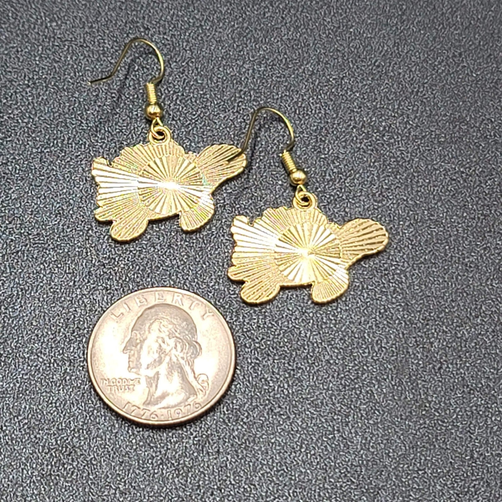 Turtle Pierced Earrings Gold tone Enamel Flowers Dangle 3/4"