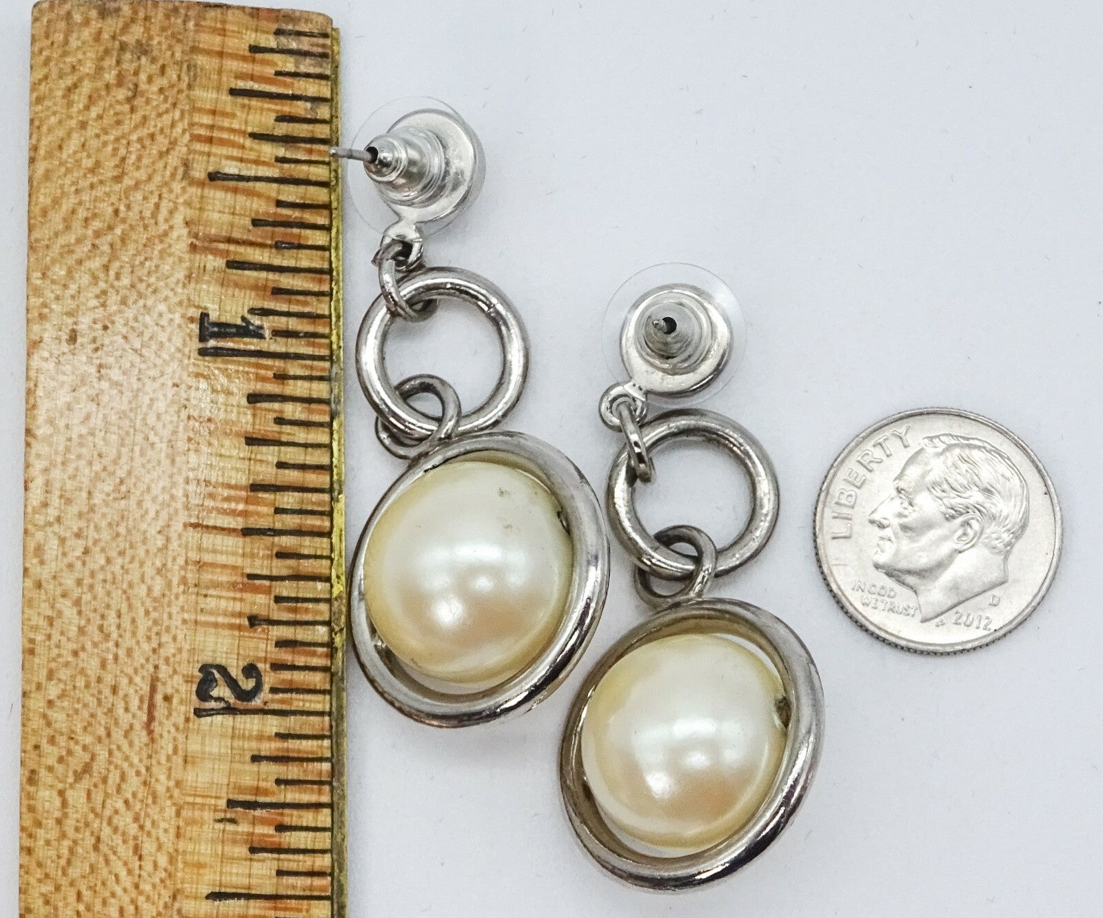 Silvertone Dangle Faux Pearl Pierced Earrings Estate Costume Jewelry 2" 