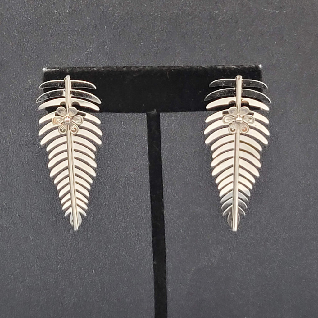 Pierced Earrings Long Silver tone Leaf Flower Drop 2"