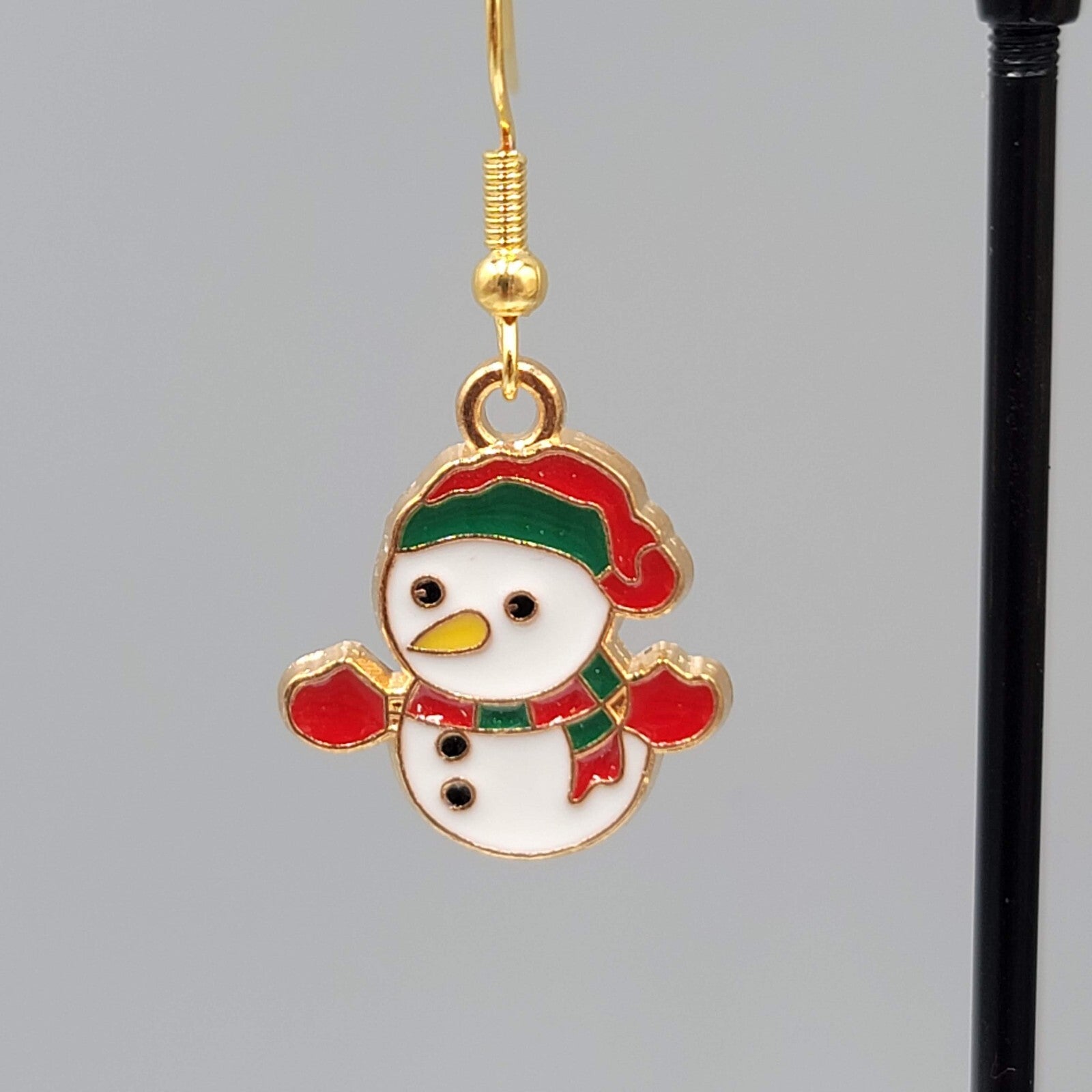 Snowman Pierced Earrings Christmas Holiday Enamel Dangle Gold tone 3/4" New