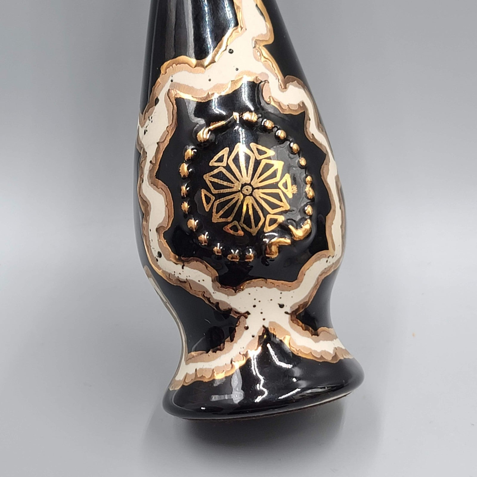 Jim Beam Paperweight Di Monte Royal 1980 C Miller Black Gold White 8 in tall