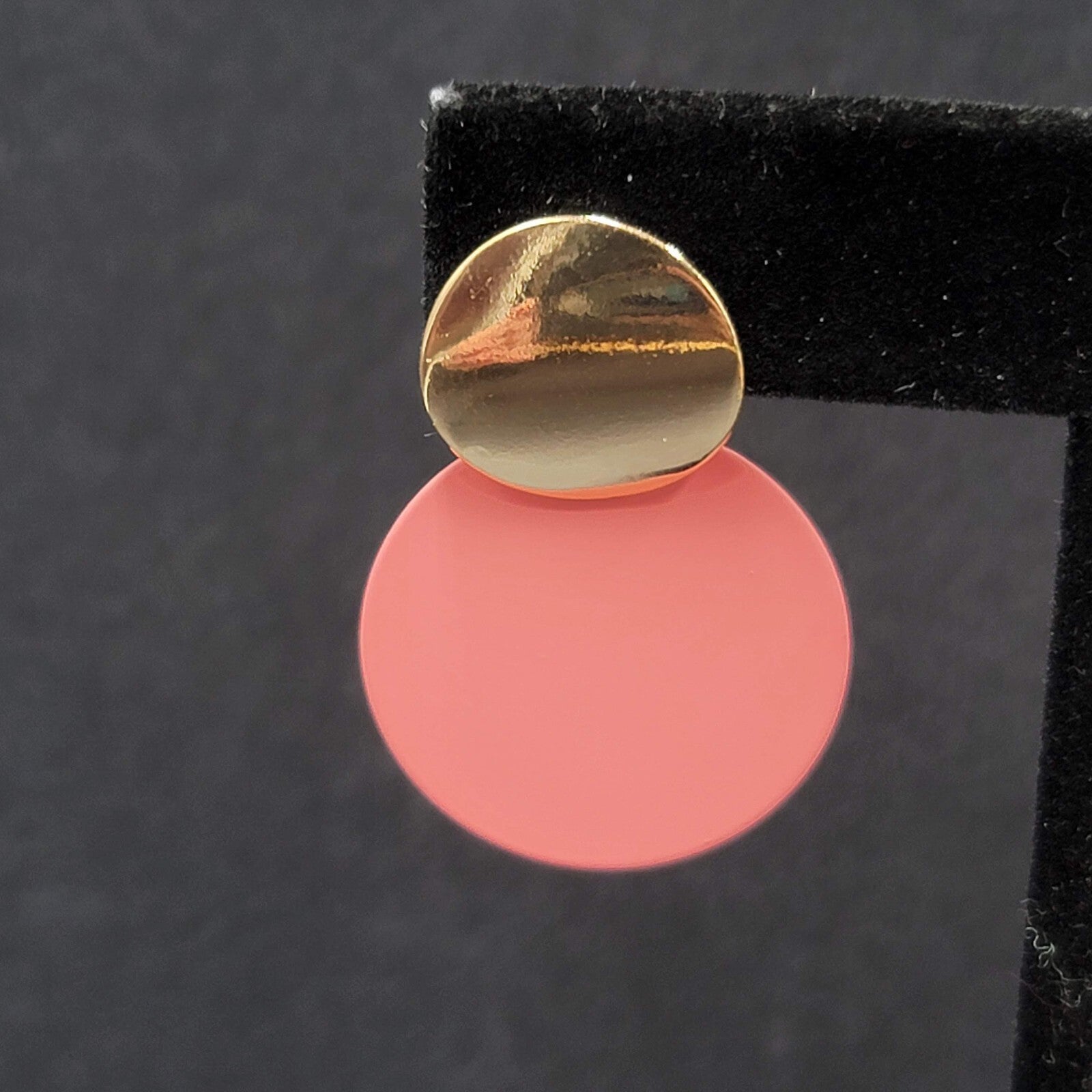 Pierced Earrings Gold tone Matte Pink Enamel Disc Dangle 1.25"