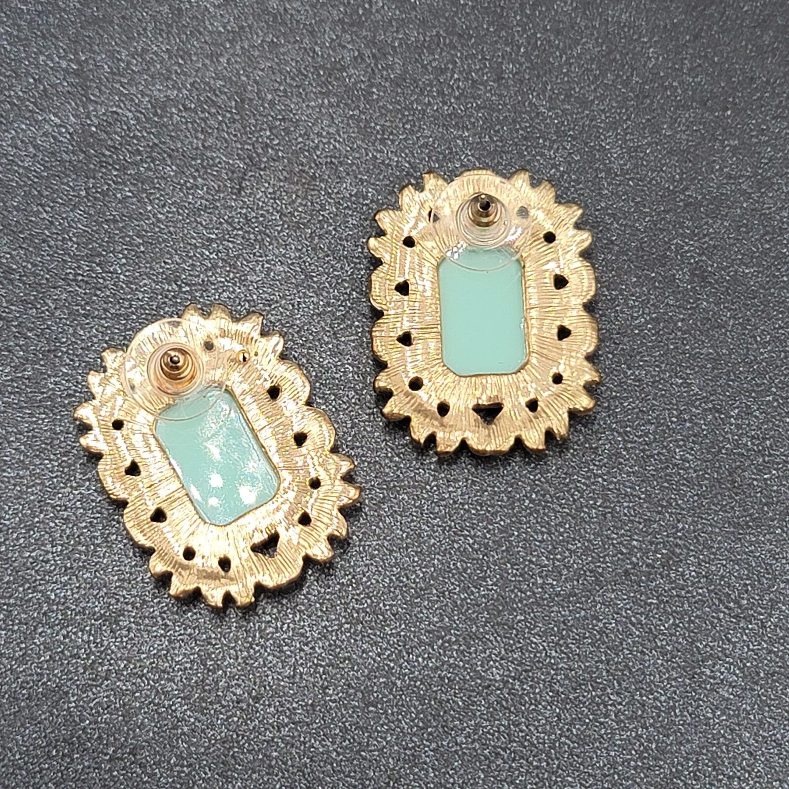 Pierced Earrings Gold tone Light Green Acrylic Rectangle Drop 1 1/8"