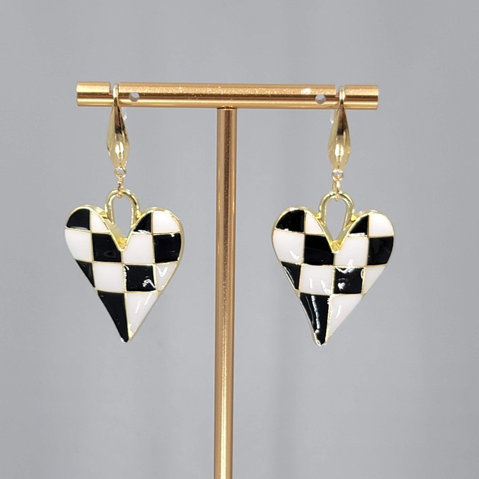 Black White Enamel Checkered Heart Pierced Earrings Gold tone  Dangle Large 1.5"
