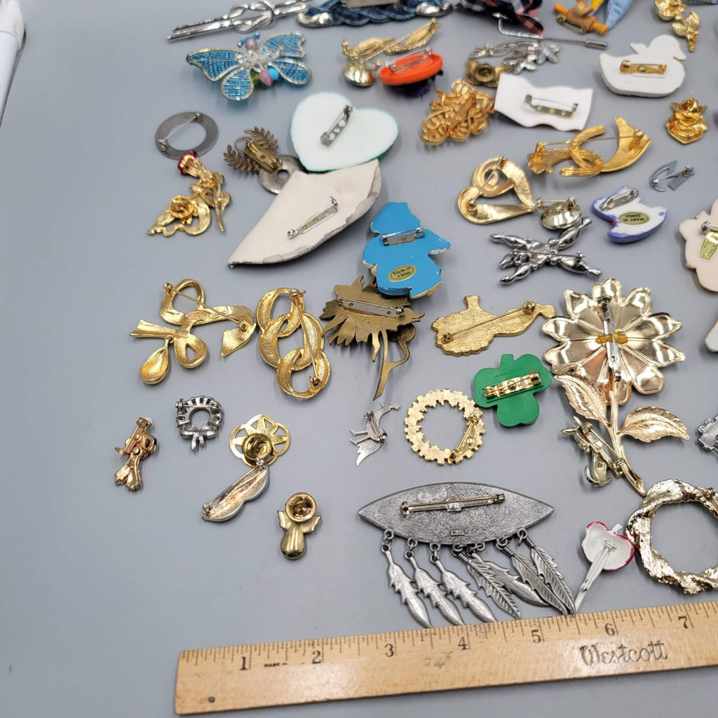 Vtg Brooch Pin Lot of 57 Mixed Types WITH ISSUES! BROKEN Missing stones Craft Lo