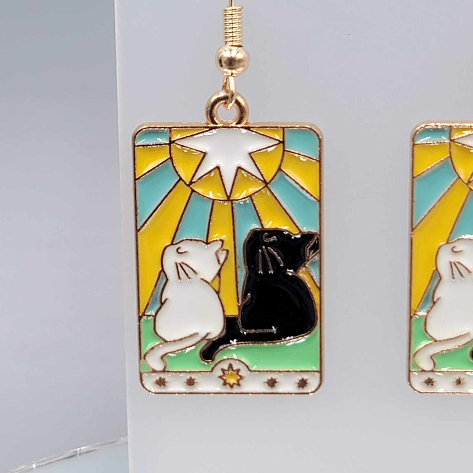 Black White Kitty Cat Sun Enamel Pierced Earrings Gold tone Dangle 1 1/8"