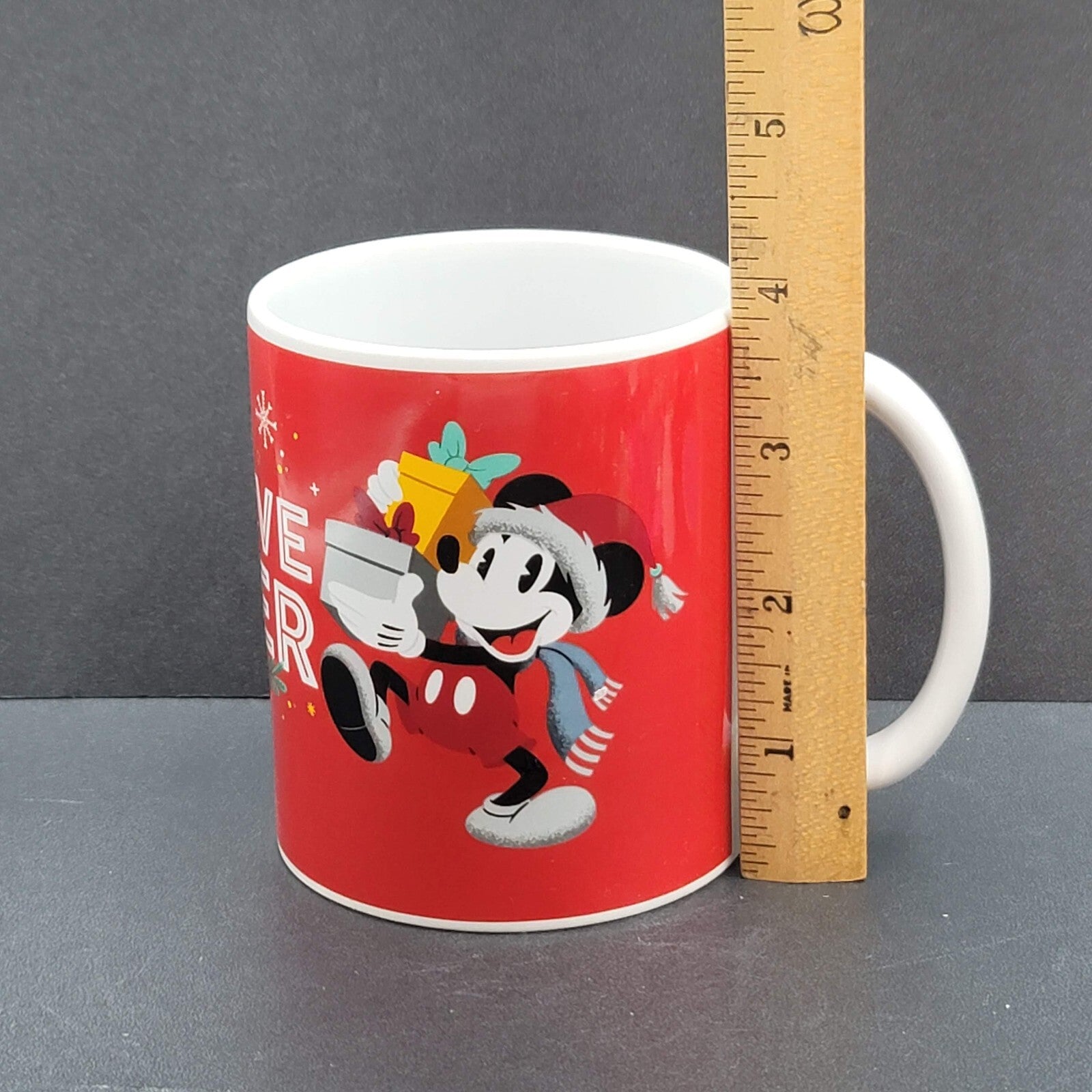 Disney Mickey Mouse Minnie Mouse Festive Cheer Christmas Coffee Mug