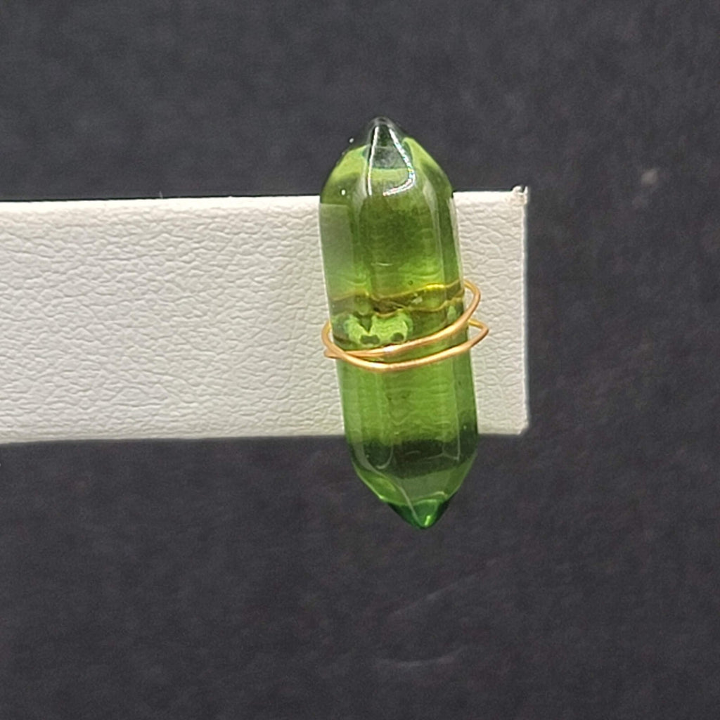 Pierced Earrings Green Resin Gold tone Wrapped Bar 7/8"