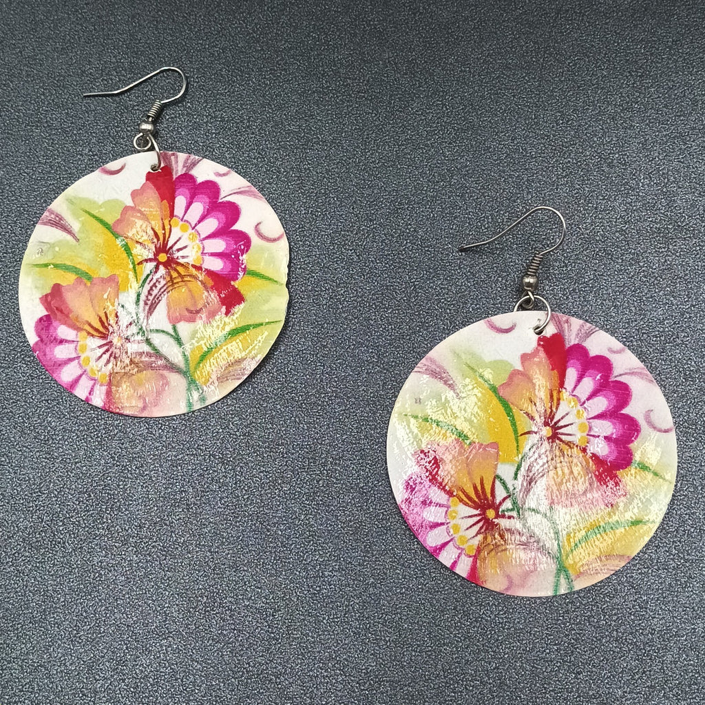 Pierced Earrings Painted Shell Round Multicolor Flower Silver tone Dangle 2"