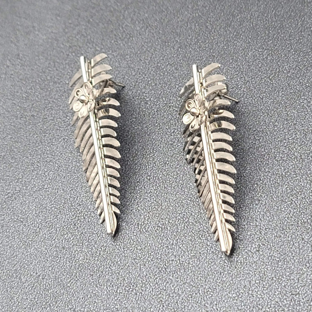 Pierced Earrings Long Silver tone Leaf Flower Drop 2"
