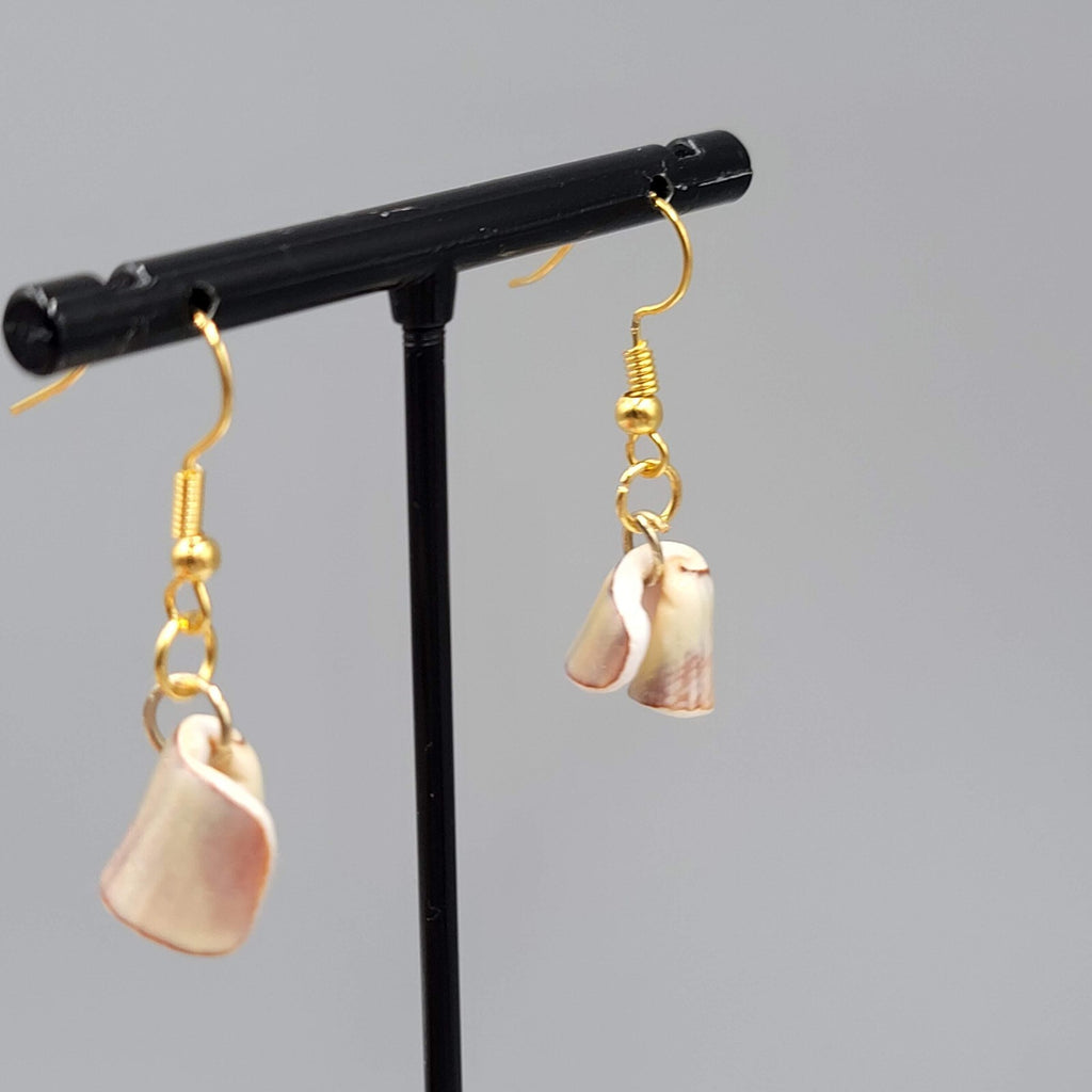 Real Shell Pierced Earrings Gold tone Dangle 3/4"