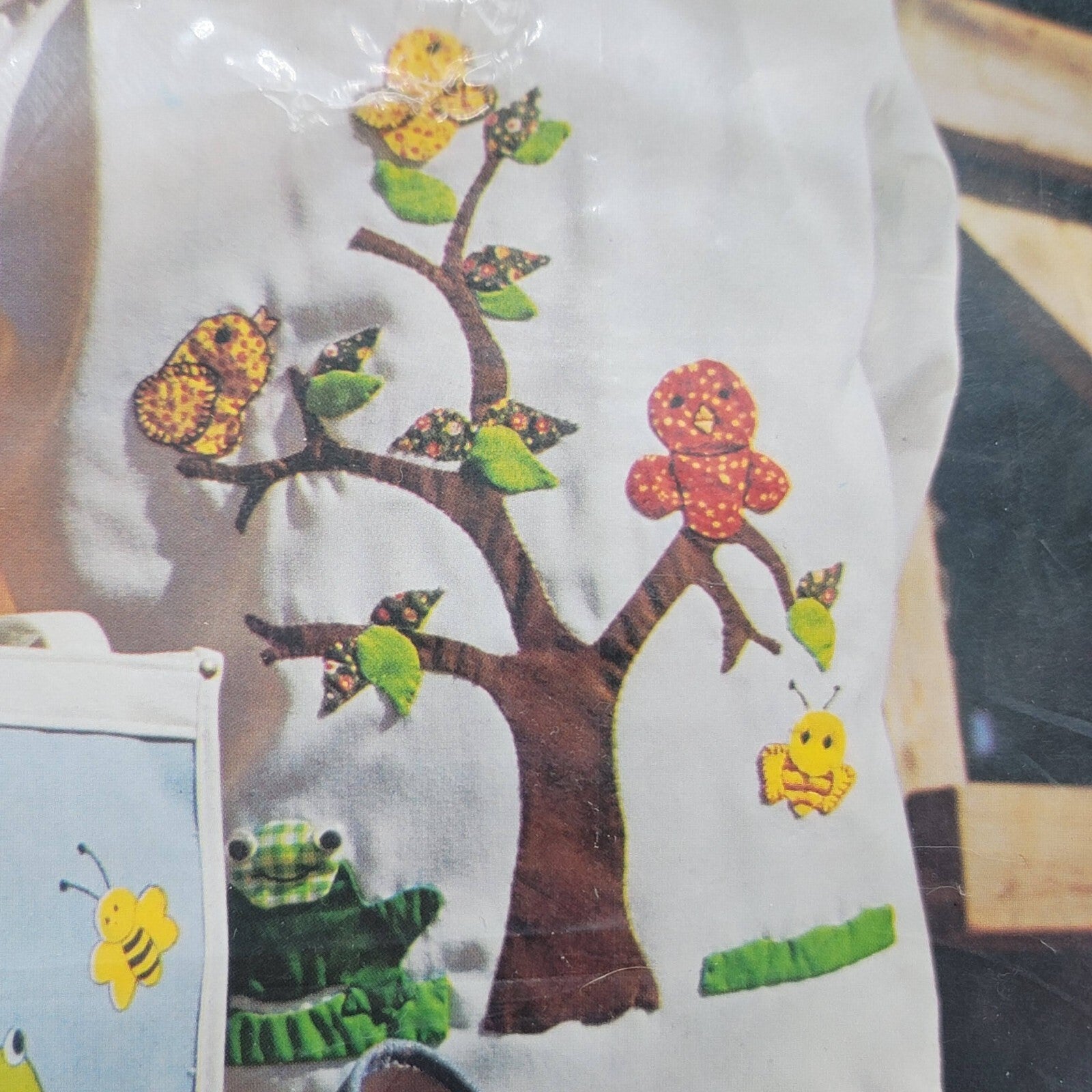 Vintage Frog Friend Applique Kit Flowers Crafty Clothes Embroidery Iron On