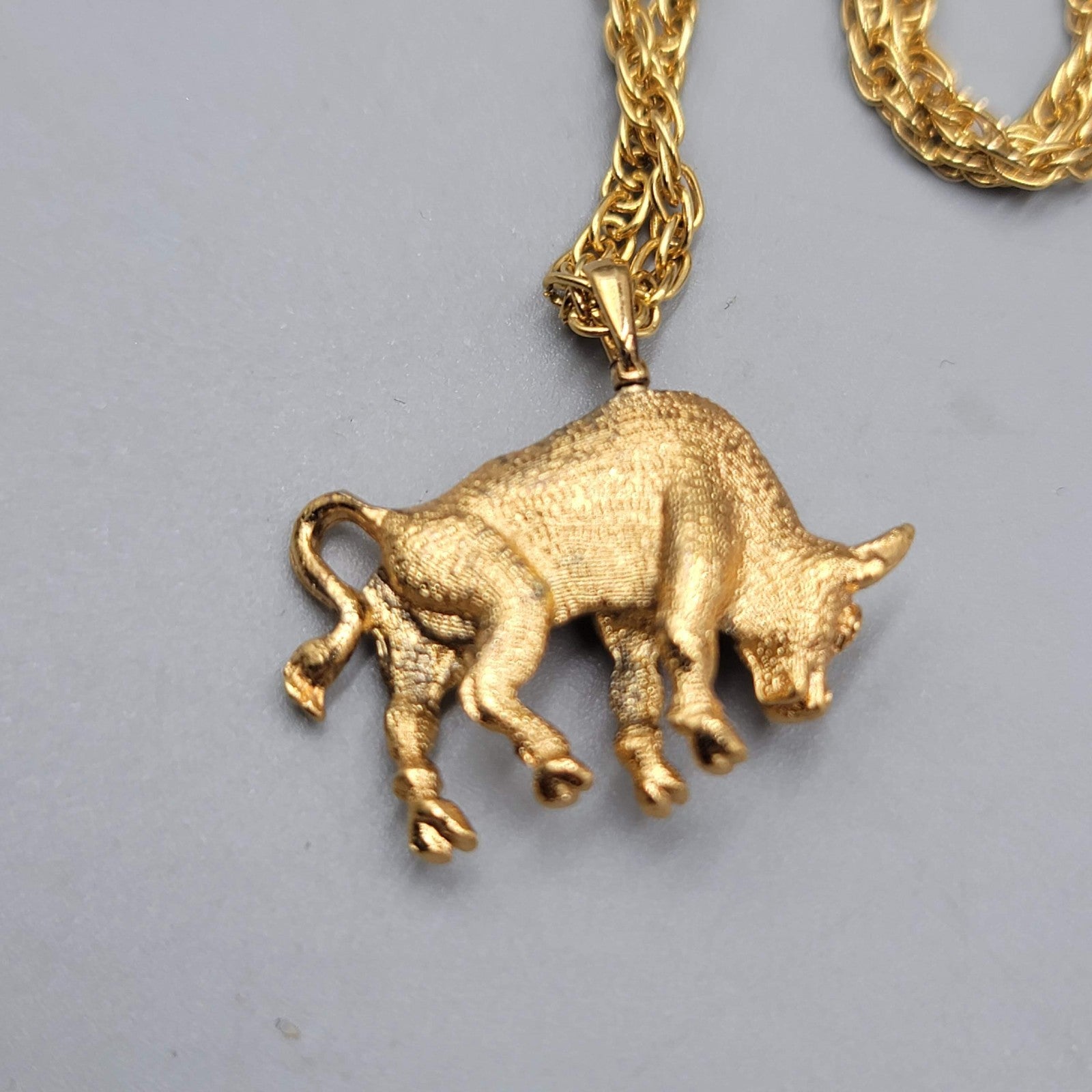 Vintage Buffalo Pendant Necklace Gold Plated 18 in