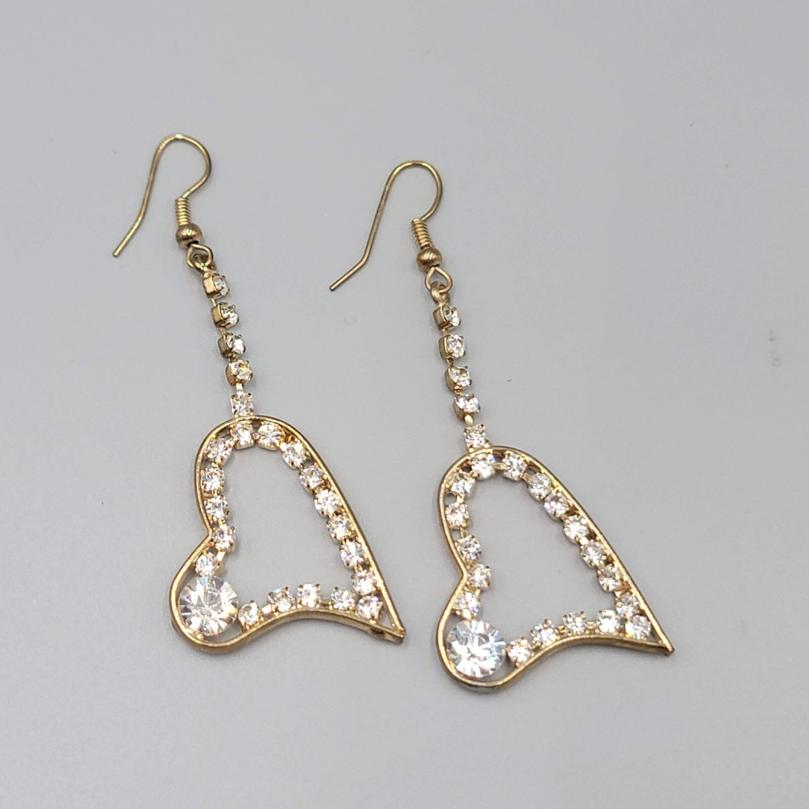 Dangle Heart Pierced Earrings Gold tone Rhinestone 2"