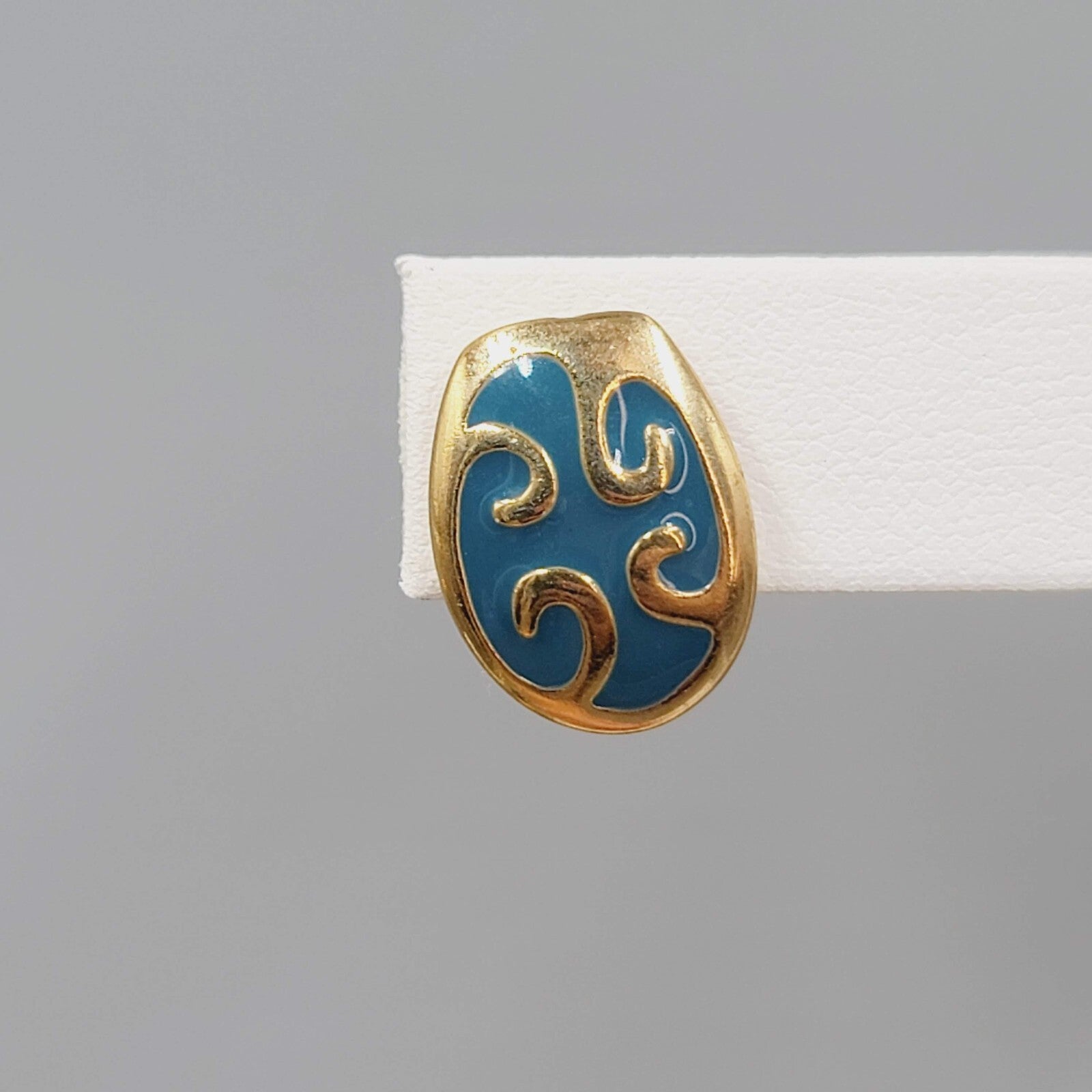 Stud Pierced Earrings Gold tone Blue Enamel Swirl 5/8"