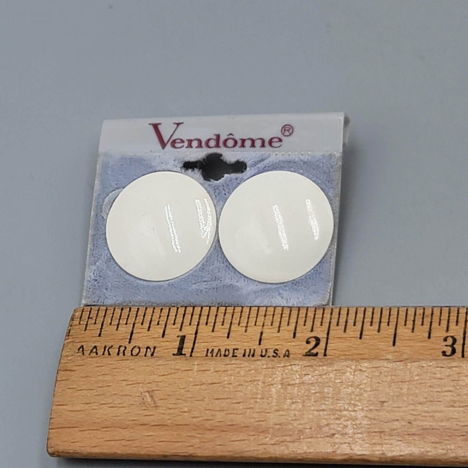Vintage Vendome Pierced Earrings NOS NWT White Enamel Round Drop 7/8 in
