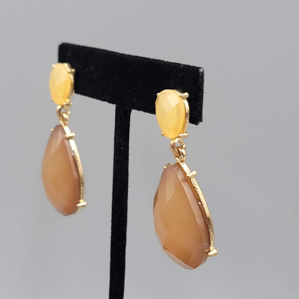 Yellow Brown Teardrop Pierced Earrings Gold tone Dangle 1.75 in