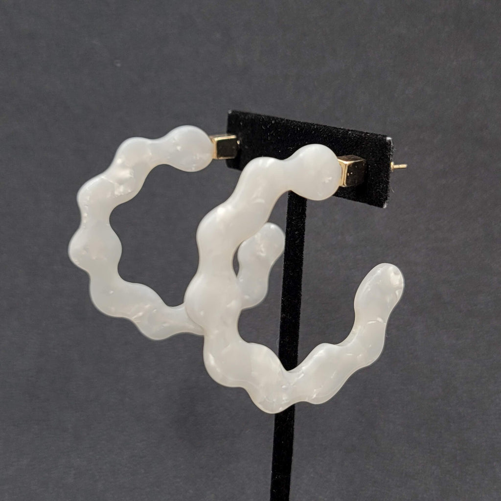 Pierced Earrings Pearloid White Resin Wavy Hoops 2"