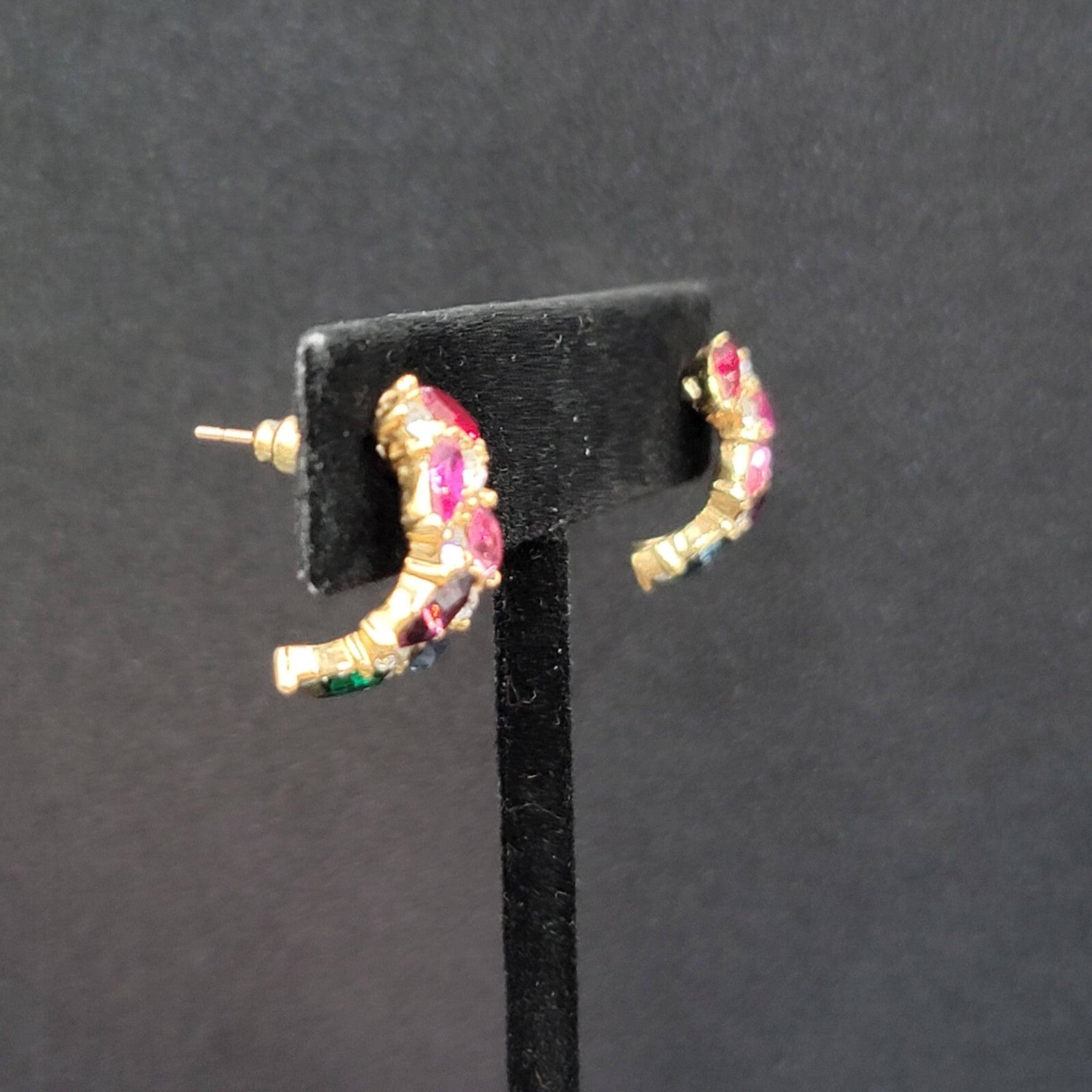 Pierced Earrings Gold tone Multicolor Half Hoops 3/4"